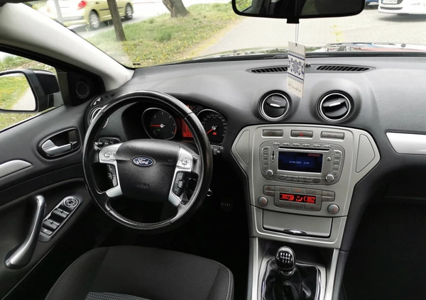 Ford Mondeo cena 21900 przebieg: 178214, rok produkcji 2010 z Katowice małe 301